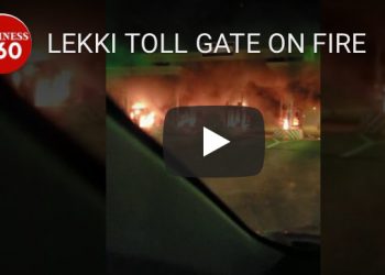 #EndSARS: Protesters receive heavy gun fire at Lekki toll gate