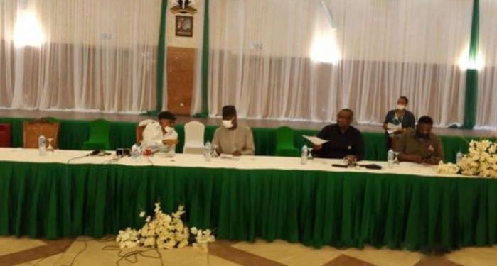 NLC, TUC stage walk out on FG over Fuel price hike, Electricity Tariff