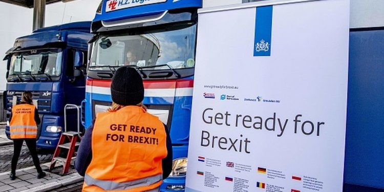 Brexit: UK driver has ham sandwiches confiscated at Dutch border