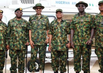 Buhari replaces armed forces chiefs, in new fight against insecurity