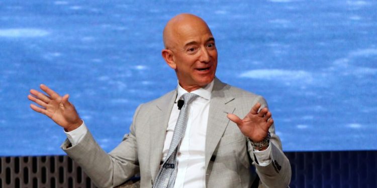 Jeff Bezos to step down as CEO and become Executive Chairman, opening a new  age for Amazon