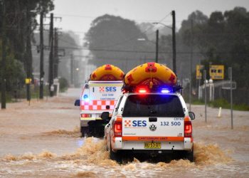 Australia Floods: Thousands evacuated as downpours worsen