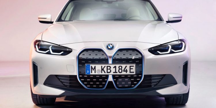 BMW iX price comes much higher than expected at more $80,000