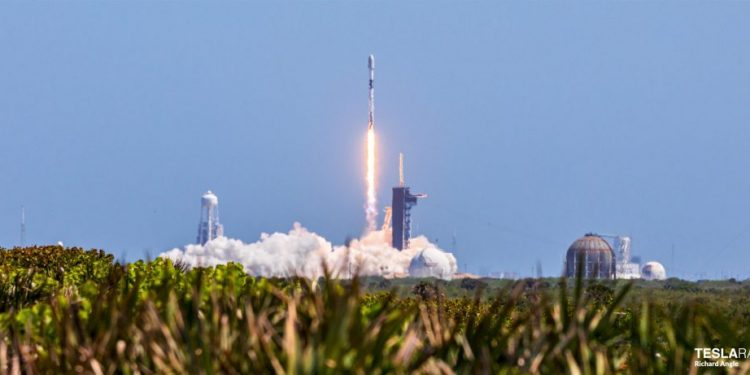 SpaceX aces Starlink Satellite internet service gets more than half a million pre-orders following launch and landing