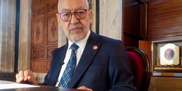 Tunisia’s Ennahda puts off party meeting amid crisis