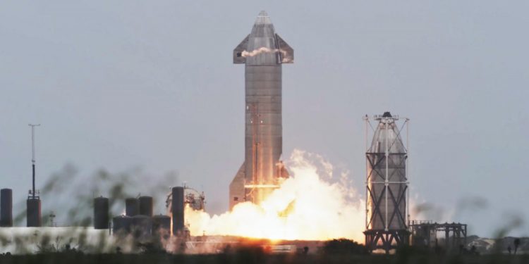 SpaceX says Starship will launch next generation Starkink satellites