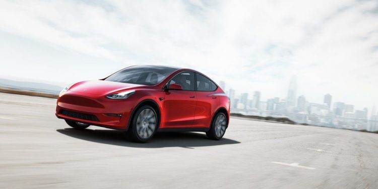 Tesla Autopilot: US opens official investigation into self-driving tech