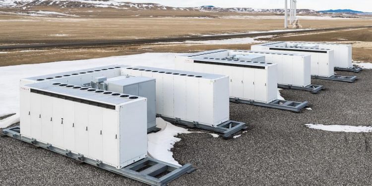Tesla set to enter Japan’s power market with giant battery solutions