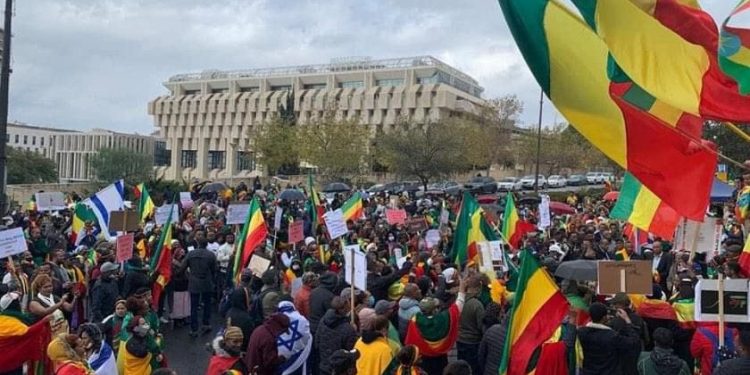 Ethiopians denounce US foreign policy in Addis Ababa