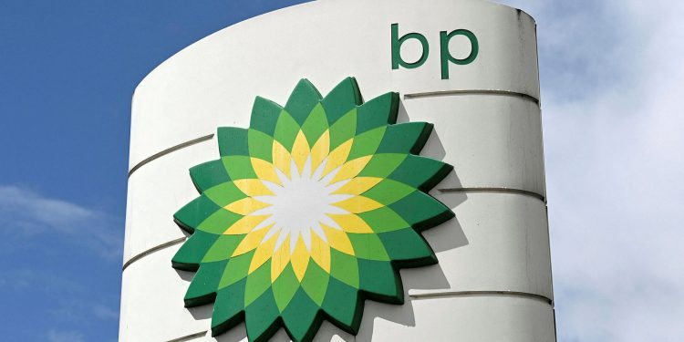 BP to offload stake in Rosneft amid Ukraine conflict