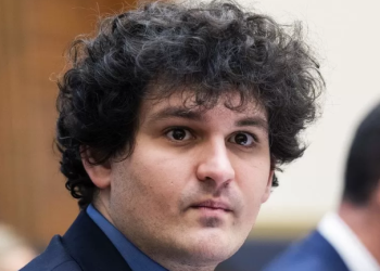 FTX: Singapore state fund Temasek cuts pay after failed investment