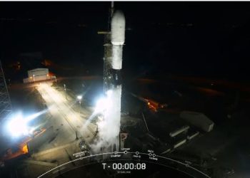 SpaceX launches 52 Starlink satellites from early morning Falcon 9 launch