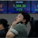 Asian Shares Decline as China’s Slow Services Growth Raises Economic Recovery Concerns