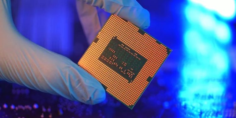 China curbs exports of key computer chip materials