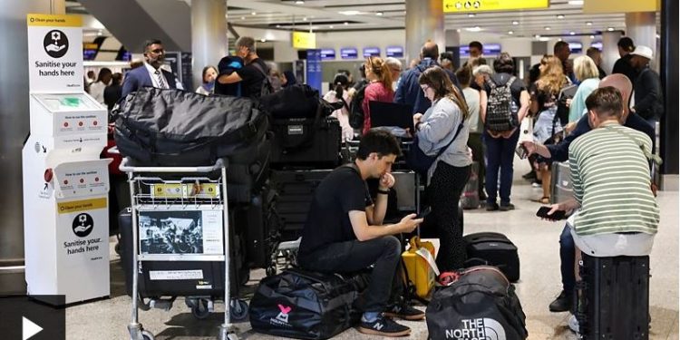 Air traffic control: UK flights remain significantly disrupted after bank holiday fault