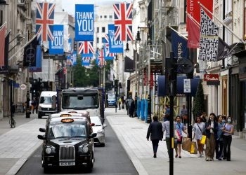 UK Economy Stalls in Q3 Amidst High Interest Rates and Inflationary Pressures