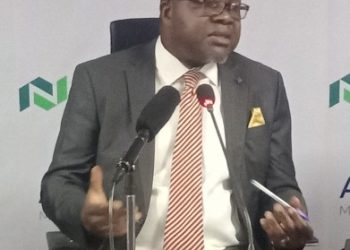 Asset Management Expert Urges Government to Encourage Listings for Market Growth