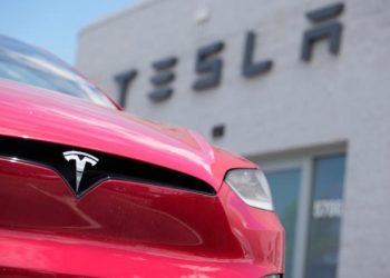 Tesla Slashes Prices Amid Industry-Wide EV Delivery Decline