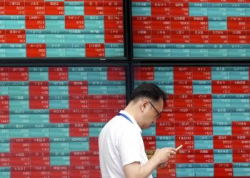 Asian Markets Slip as US-China Trade Tensions Escalate; Gold and Oil Rise