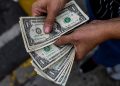 Dollar Rebounds as Markets Steady After Powell Speculation Shakes US Trading