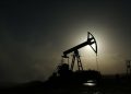 Oil Prices Steady Amid New EU Sanctions and Market Uncertainty