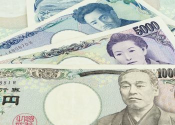Yen Surges on Bessent’s Interest Rate Hike Prediction for Japan