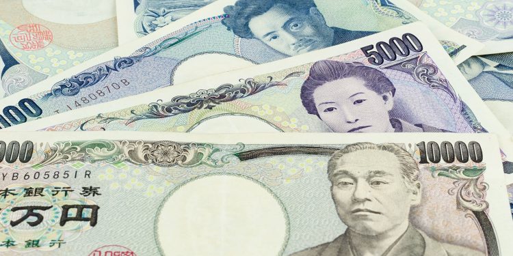 Yen Surges on Bessent’s Interest Rate Hike Prediction for Japan