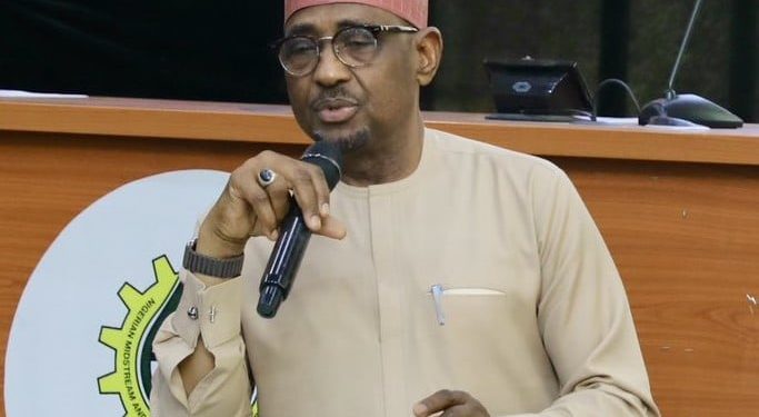 Nigeria Imports 15.01bn Litres of Petrol Despite Dangote Refinery Output