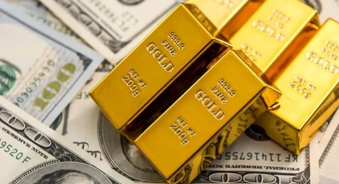 Ghana’s Cedi Records First Annual Gain in Over 30 Years as Gold Boom Lifts Economy