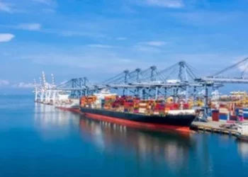 Japan’s Trade Surplus with U.S. Shrinks 12.6% as Exports Fall