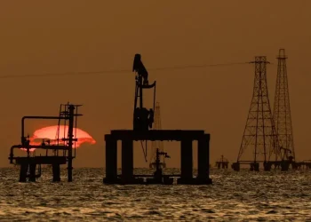 Oil Prices Rise Amid Fragile U.S.–Iran Talks and Stronger Demand from India