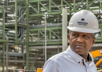Dangote Refinery Slashes Petrol Price by N100 as Global Oil Prices Fall