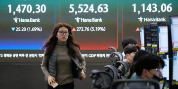 Asian Stocks Climb as Trump Signals Iran War May Be Ending, Oil Prices Fall