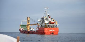 Oil Tops $100 as Iran Tensions Flare and Markets React to Collapsed US–Iran Talks