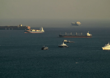 Hormuz Shipping Slumps as Middle East Tensions Push Brent Crude Towards $100 