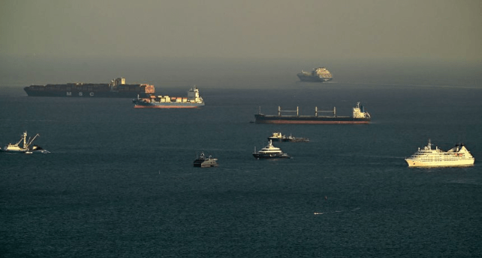 Hormuz Shipping Slumps as Middle East Tensions Push Brent Crude Towards $100 