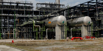 Nigeria’s Seaborne Fuel Exports Surge Seven-Fold as Dangote Refinery Boosts Supply