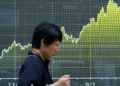 Japan’s 10-Year Bond Yield Hits 30-Year High as Global Debt Sell-Off Deepens